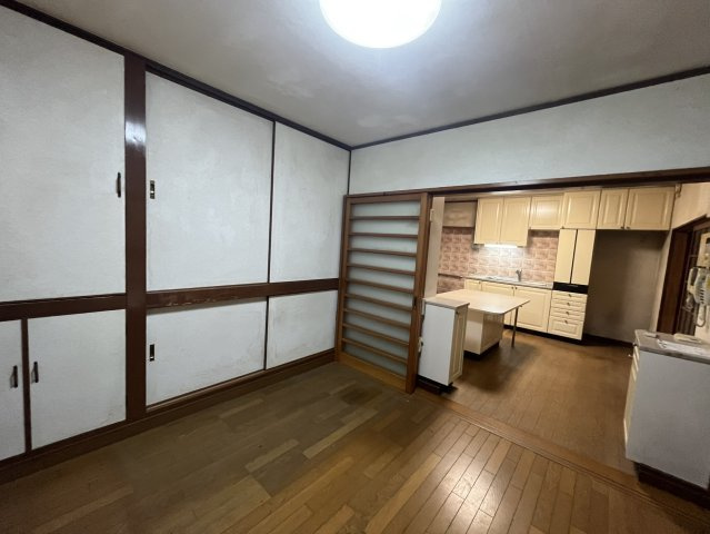 香芝市関谷北6丁目戸建の洋室