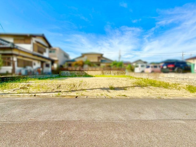 日進市南ヶ丘一丁目土地の外観|道路からの高低差の少ない土地です！