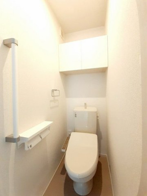 【トイレ】 | ヴィラ・アンジュ | ゆったりとした空間のトイレです