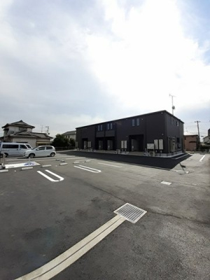 【駐車場】 | リュミエール | 駐車スペースもあります