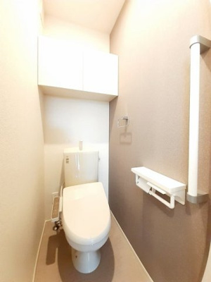 【トイレ】 | リュミエール | 落ち着いたトイレです