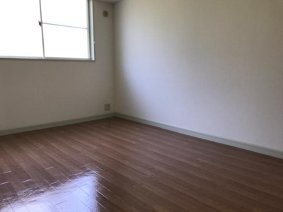 【内装】 | ルヴィーナ | 洋室