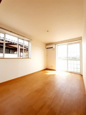 【居間・リビング】 | コートヤードⅠ | ゆったり過ごせるリビングです