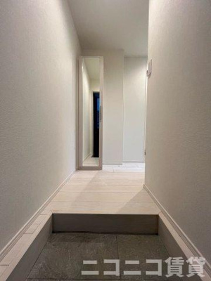 【玄関】 | Cayman Terrace | 別号室イメージの為、現状を優先致します。