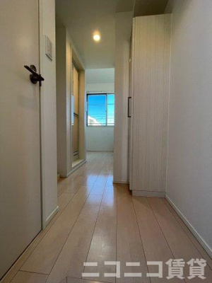 【玄関】 | リヴィエール中野