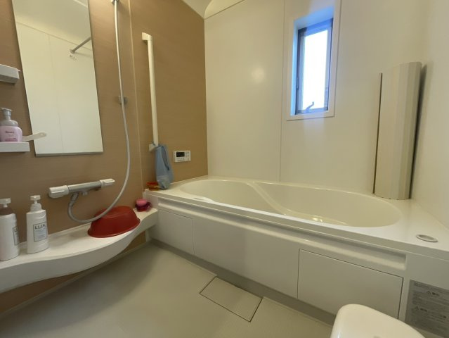 松伏町の省エネエコ住宅│太陽光発電＋大型WIC付住宅の浴室|日々の疲れを癒すお風呂付です