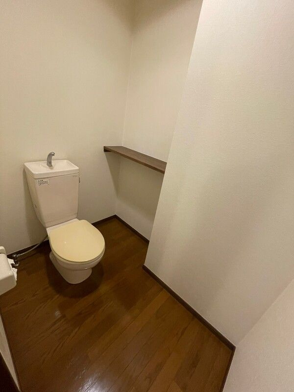 バナナアパートのトイレ