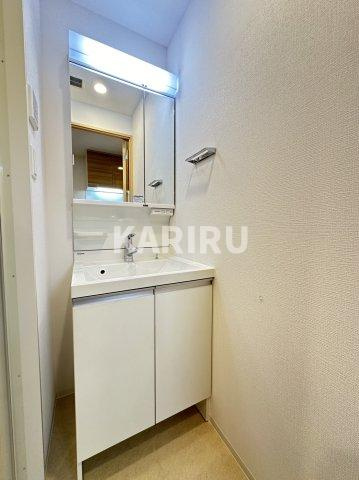 スプランディッド京橋EASTの洗面所