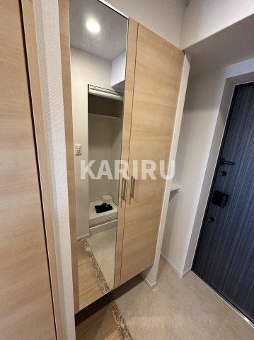 スプランディッド京橋EASTの玄関