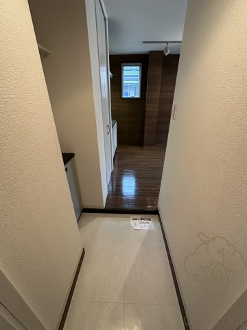 K’ s-placeの玄関