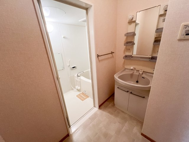 パンシオーネの独立洗面台