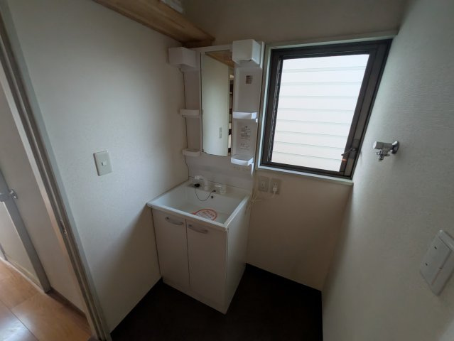 【洗面所】 | 西坂部町戸建F