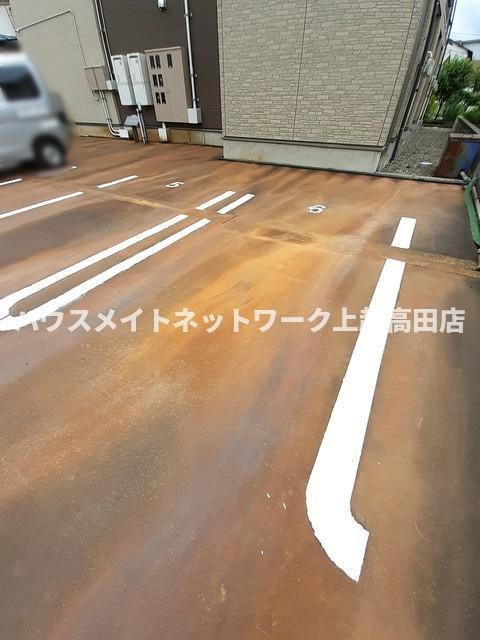 ルミナス　Ｔ＆Ｓの駐車場|消雪付駐車場