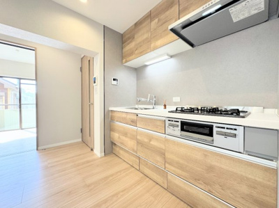 【キッチン】 | 西三田住宅7街区5号棟 | 【モデルハウス写真】
◆当日見学のお受付もしております。お気軽に「045-482-7338」までお電話ください。