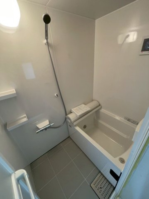 【浴室】 | 幸町団地15街区・３階 | ユニットバス新規交換済（追焚機能付）