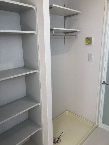 フローラル赤堤 D棟の収納