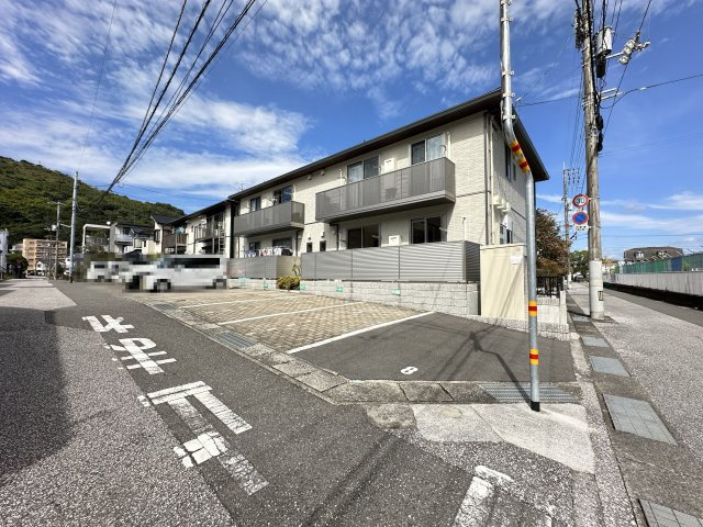 フローラル赤堤 D棟の外観