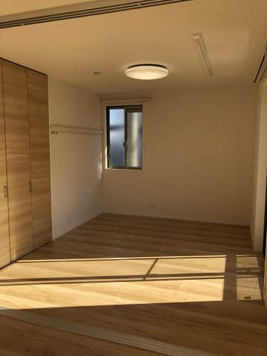 フローラル赤堤 D棟の居間・リビング