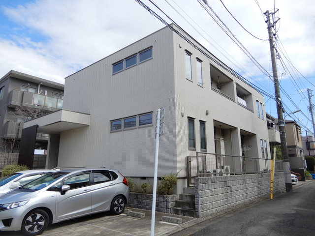 カスターニャ　プラドの外観