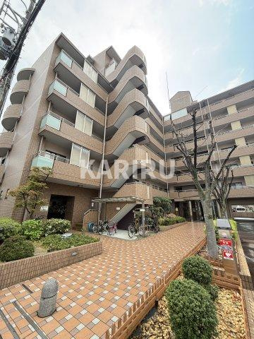 ハーヴィス・カエロンのエントランス