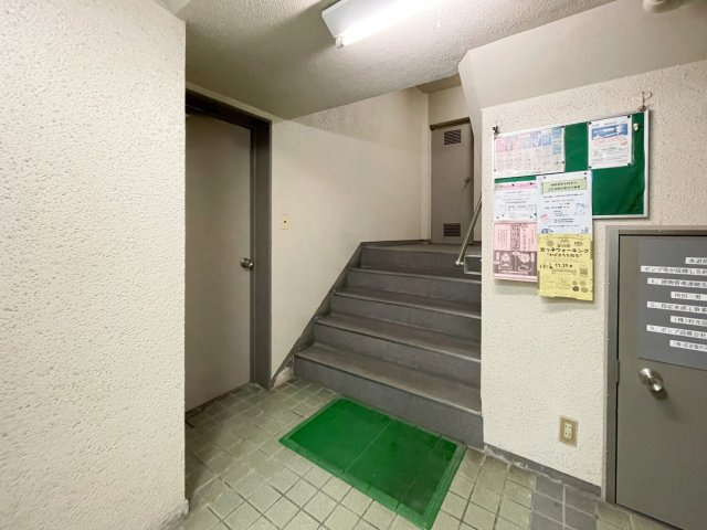 羽衣コーポのエントランス
