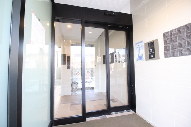 スクーデリア鳥栖のエントランス|清潔なエントランス♪