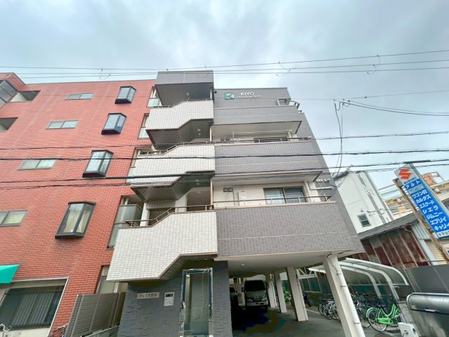 プレミア豊里の外観