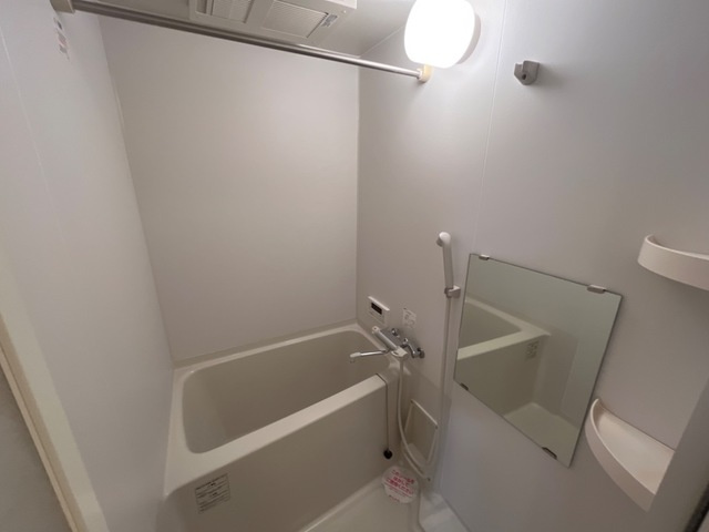 Ｓｏｎｎｅｔｔｅ Ⅰの浴室|追い焚き・浴室乾燥機付きのお風呂です♪