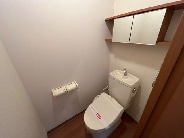 Ｓｏｎｎｅｔｔｅ Ⅰのトイレ|嬉しい温水洗浄便座付き♪