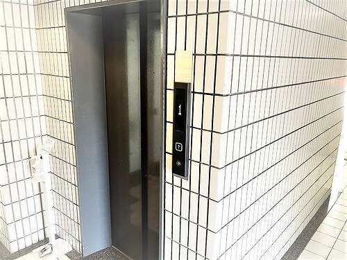ライオンズマンション古江西のその他|エレベーターホール　※2022年10月撮影