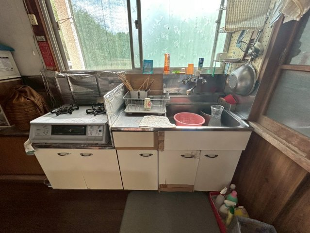 成田市芝　中古戸建のキッチン