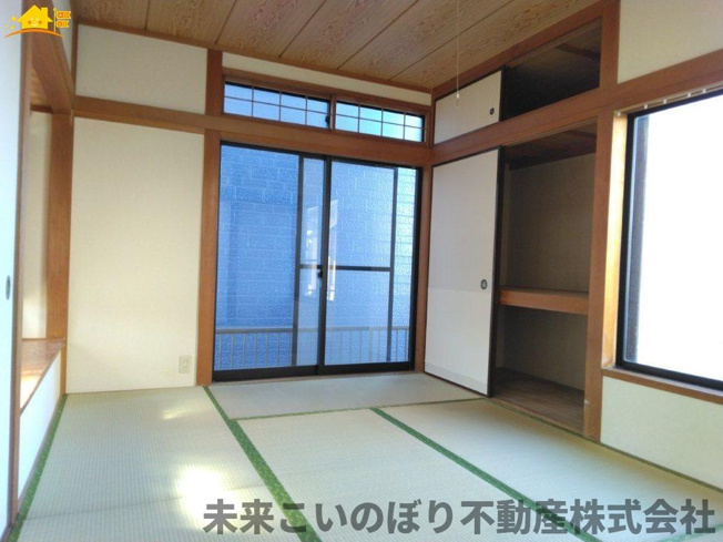 【和室】 | 加須市北辻中古戸建て | 家事の合間にちょっとひと休み♪足をのばして寛げる和室♪客間やキッズスペースにも最適です♪