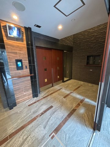 エスリードレジデンス上前津フロント　名古屋市賃貸　仲介手数料無料のエントランス