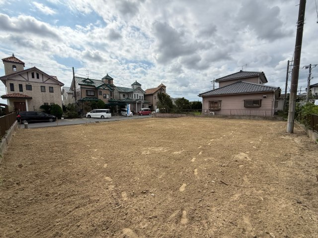 【スーパー徒歩圏内】東金市台方２区画　No.１／建築条件付き売地の外観|南東道路の土地面積５０坪超の台方２区画！