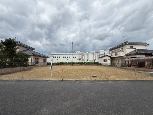 【スーパー徒歩圏内】東金市台方２区画　No.２／建築条件付き売地の外観|南東道路の土地面積５０坪超の台方２区画！