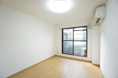 【居間・リビング】 | クローバーMオザキB棟