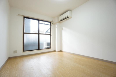 【居間・リビング】 | クローバーMオザキB棟