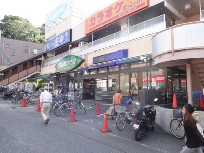 食品館あおば弘明寺店 776m