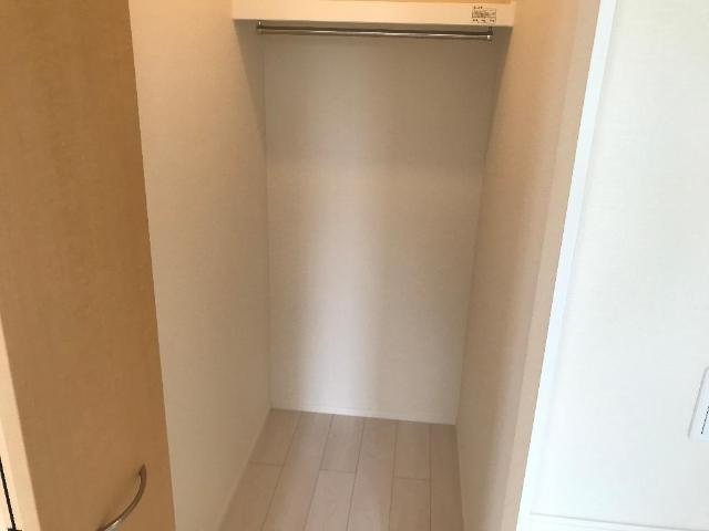 高岡市蓮花寺新築アパートの収納|収納（イメージ）