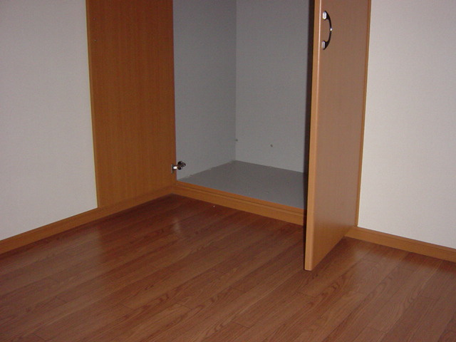 ヒーリングカーサＡの内装|洋室