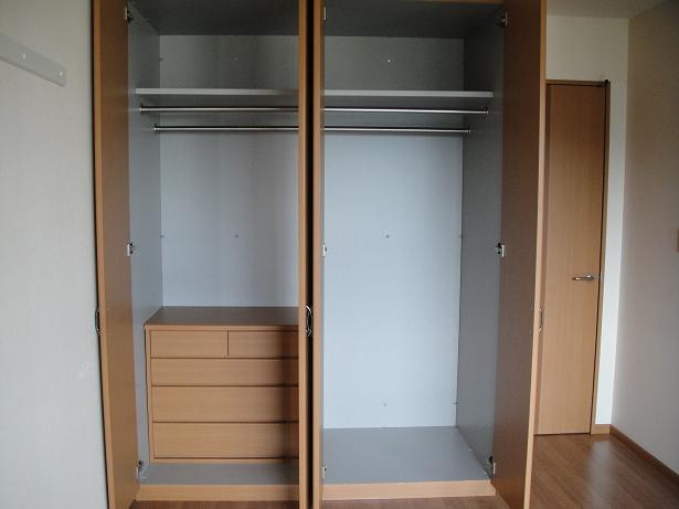 ヒーリングカーサＡの収納|クローゼット