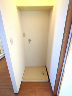 洋室６帖に収納