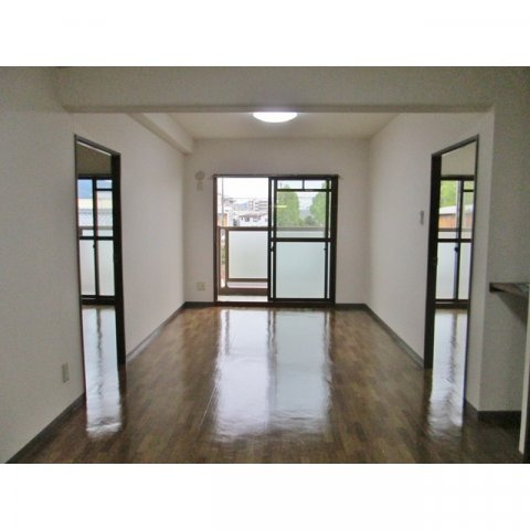 パークサイドＭの居間・リビング