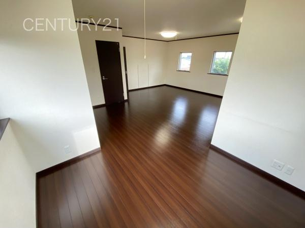 前橋市上佐鳥町中古一戸建ての洋室|２階の洋室です。