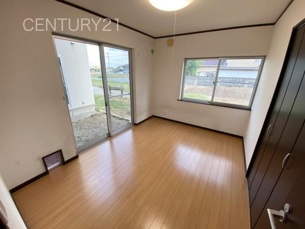 前橋市上佐鳥町中古一戸建ての洋室|１階洋室です。