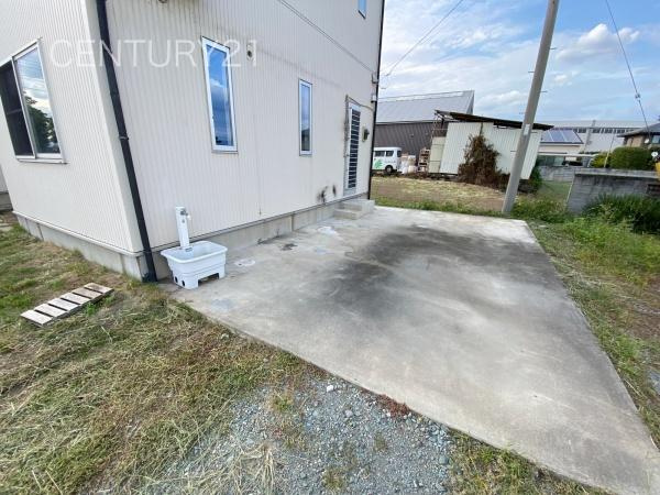 前橋市上佐鳥町中古一戸建ての駐車場