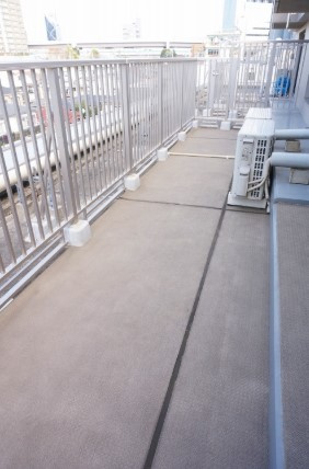 ウィルテラス滝野川のバルコニー