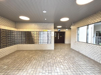 【エントランス】