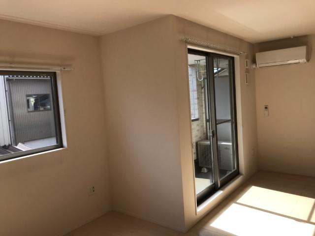 ブライトの内装|室内