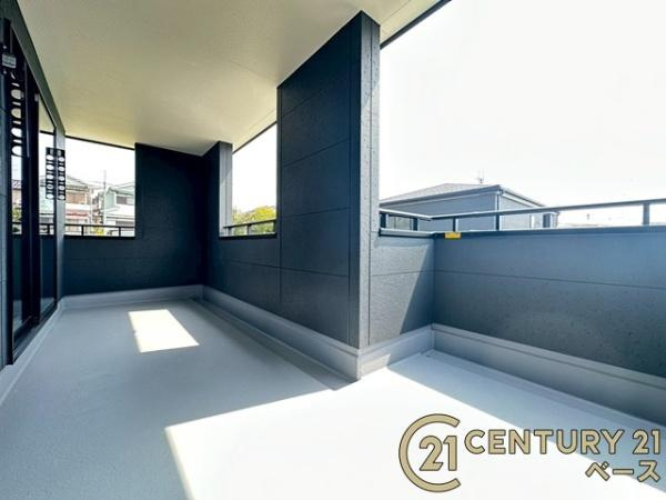 リーブルガーデン上牧 １号棟 ／新築一戸建のバルコニー|■現地撮影写真■ゆったりとしたインナーバルコニー・急な雨でも安心です！